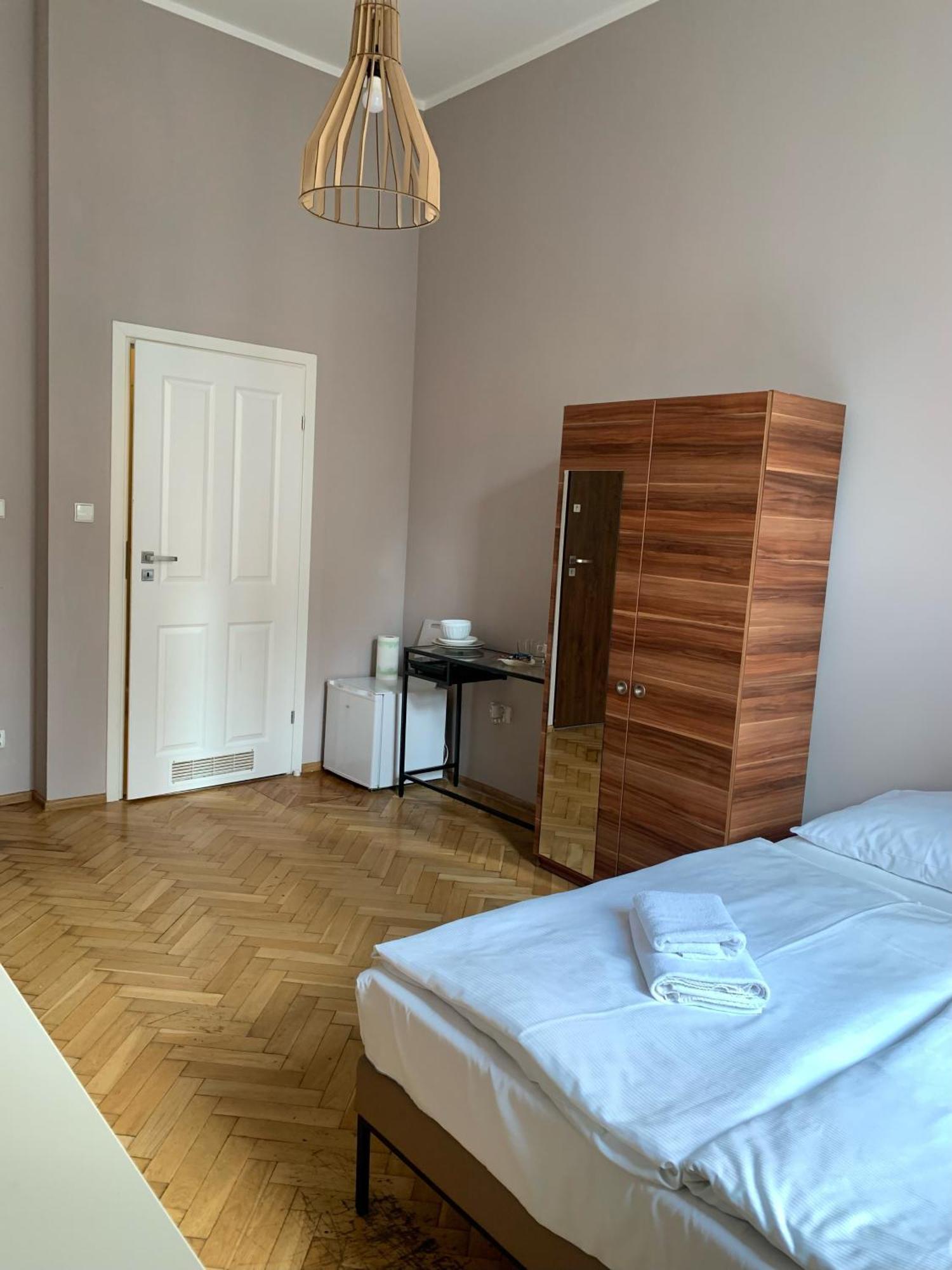 Апартаменты Apartament Gold Jasmine Краков Экстерьер фото
